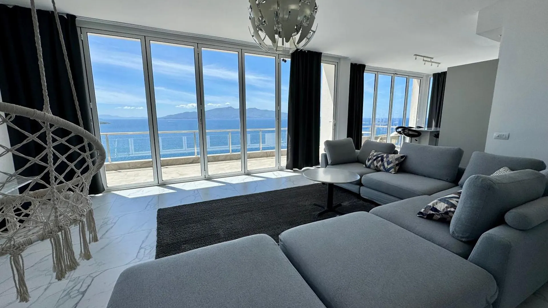 SarandëPenthouse Paulinaアパートメント 0*, Sarandë アルバニア